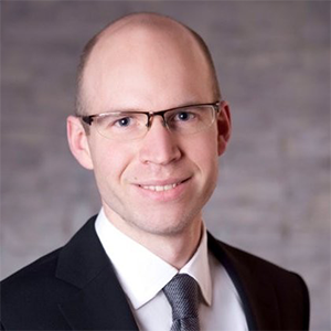 - Dr. Timm Ohnweiler